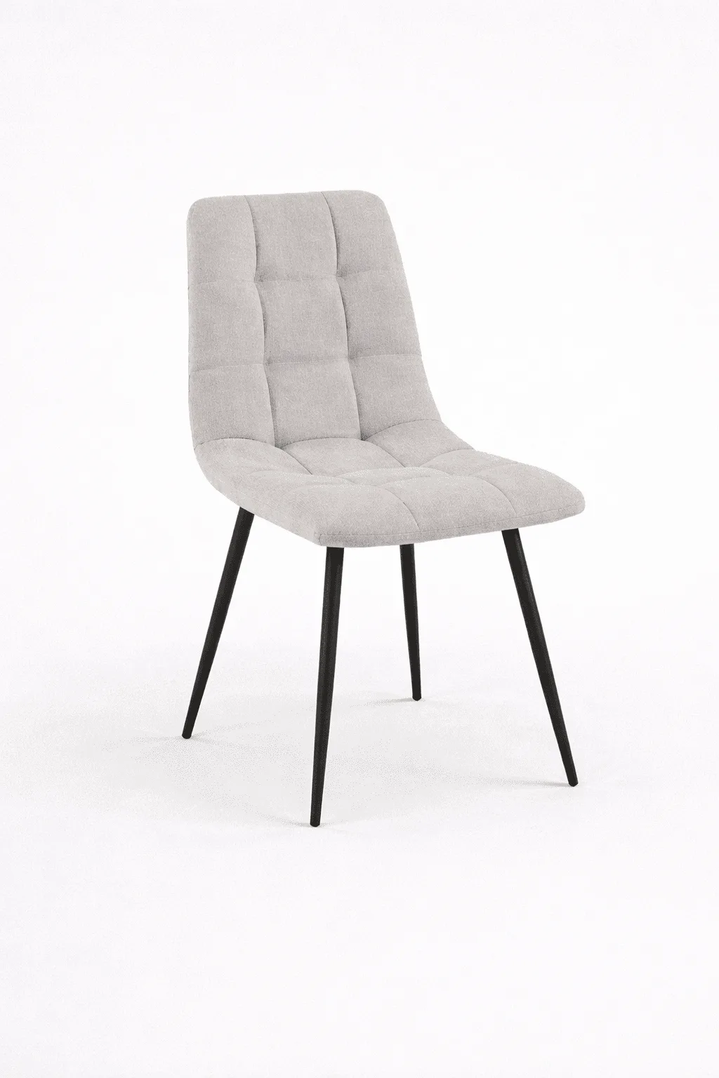 Silla Begoña tapizada en gris claro con respaldo capitoné y patas negras