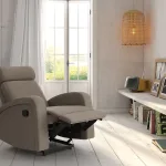 Sillón Bari tórtola reclinado con el reposapiés abierto