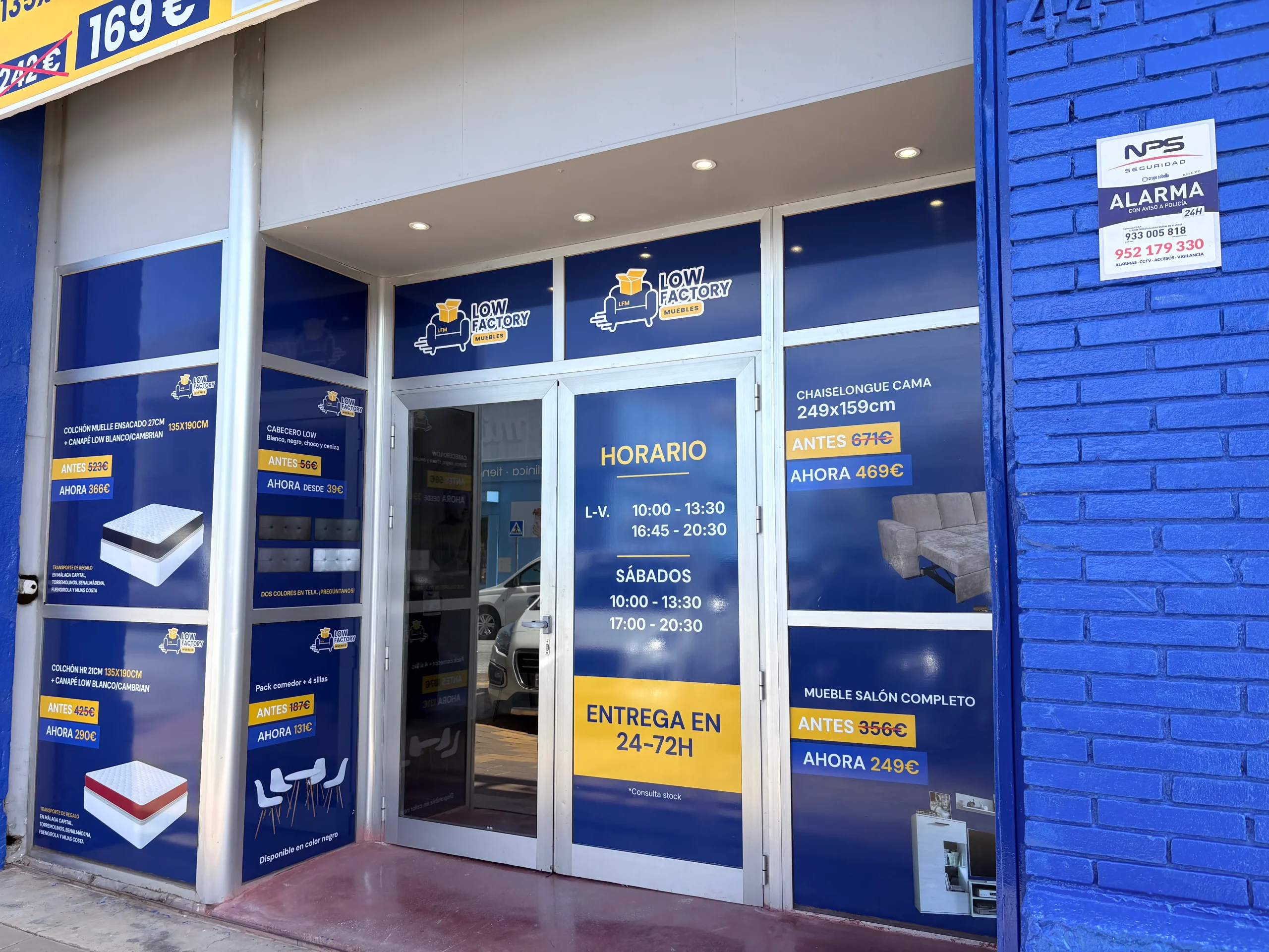 Tienda Low Factory Muebles Málaga 6